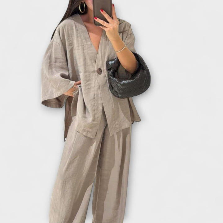 Aurora - Lässiges V-Ausschnitt Top und Hose Duo