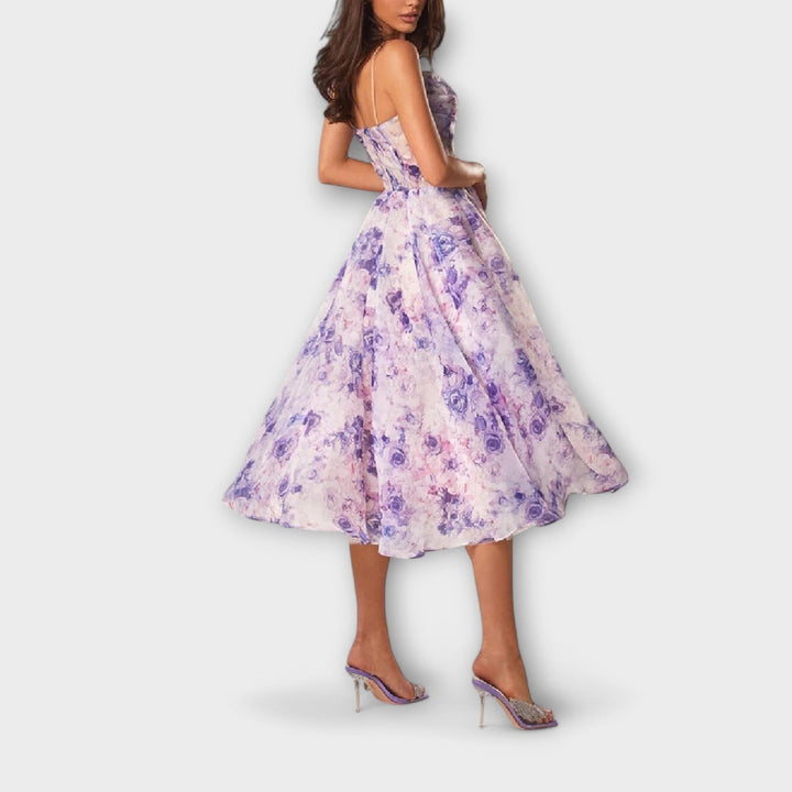 Elegantes Chiffon Midikleid.