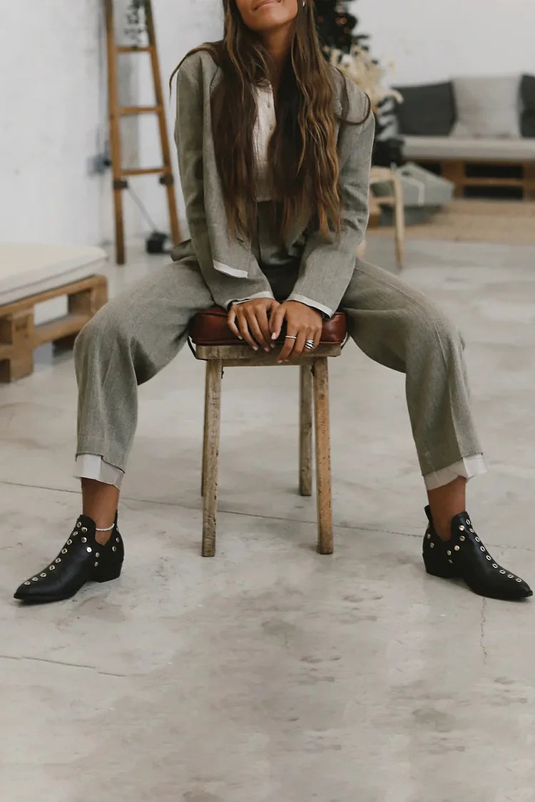 SPITZ ZIERNAHT ANKLE BOOT